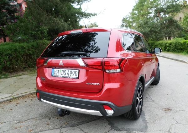 Mitsubishi Outlander cena 65700 przebieg: 99000, rok produkcji 2016 z Radom małe 631